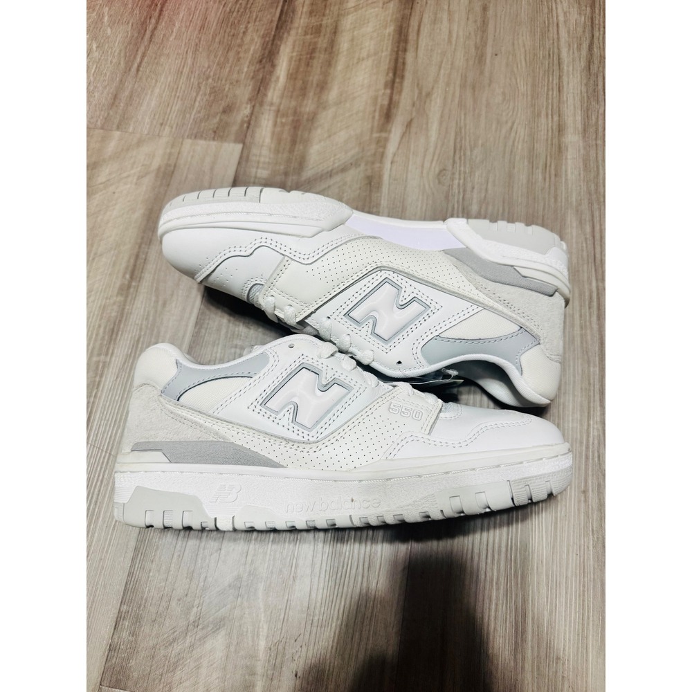 New Balance 550 White Rain Cloud Grey Leather Sneakers BBW550CB Womens 8.5
